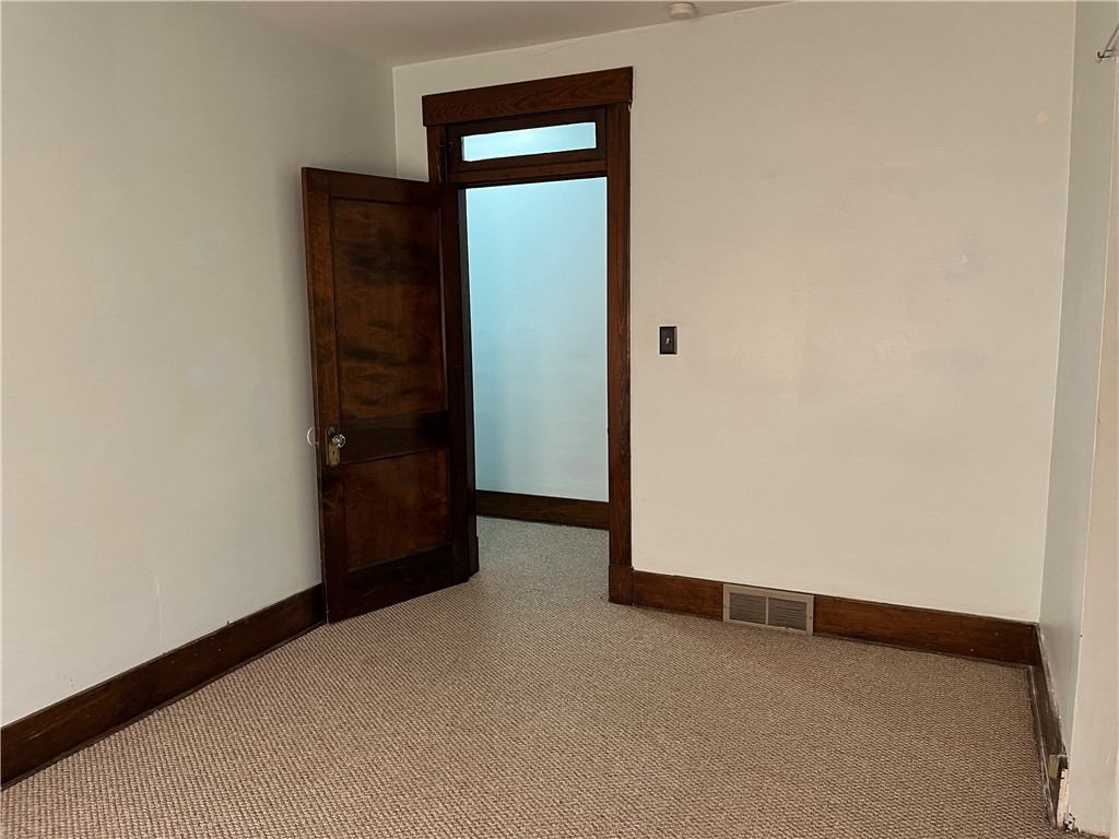 400 Orchard Ave 4