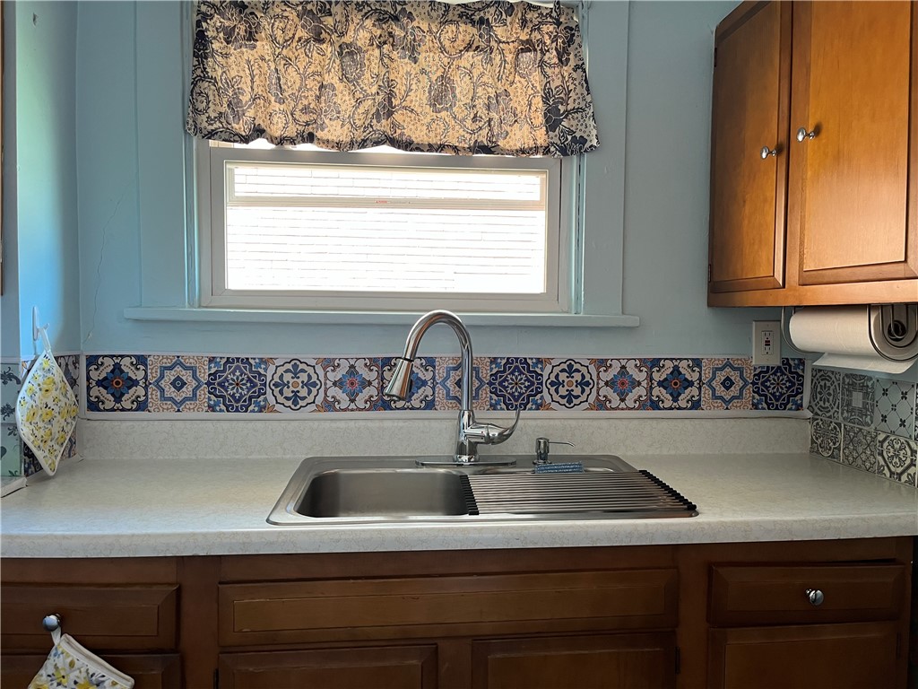 400 Orchard Ave 4