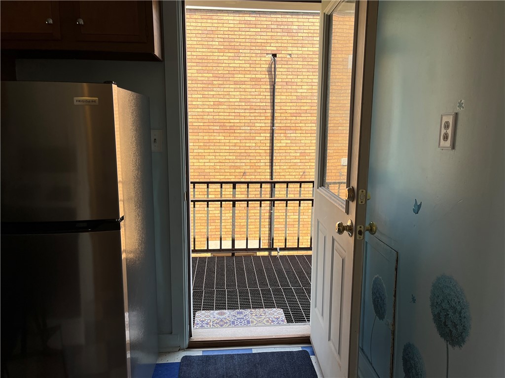 400 Orchard Ave 4