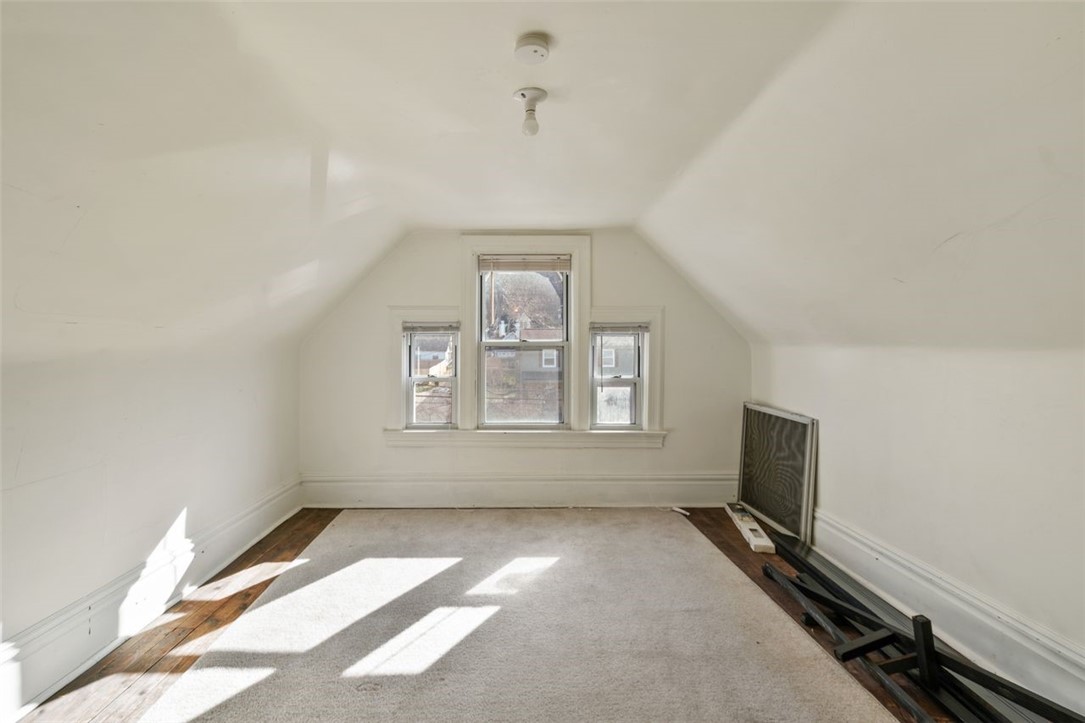 73 Mcmunn Ave