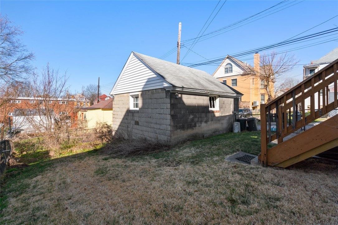 73 Mcmunn Ave