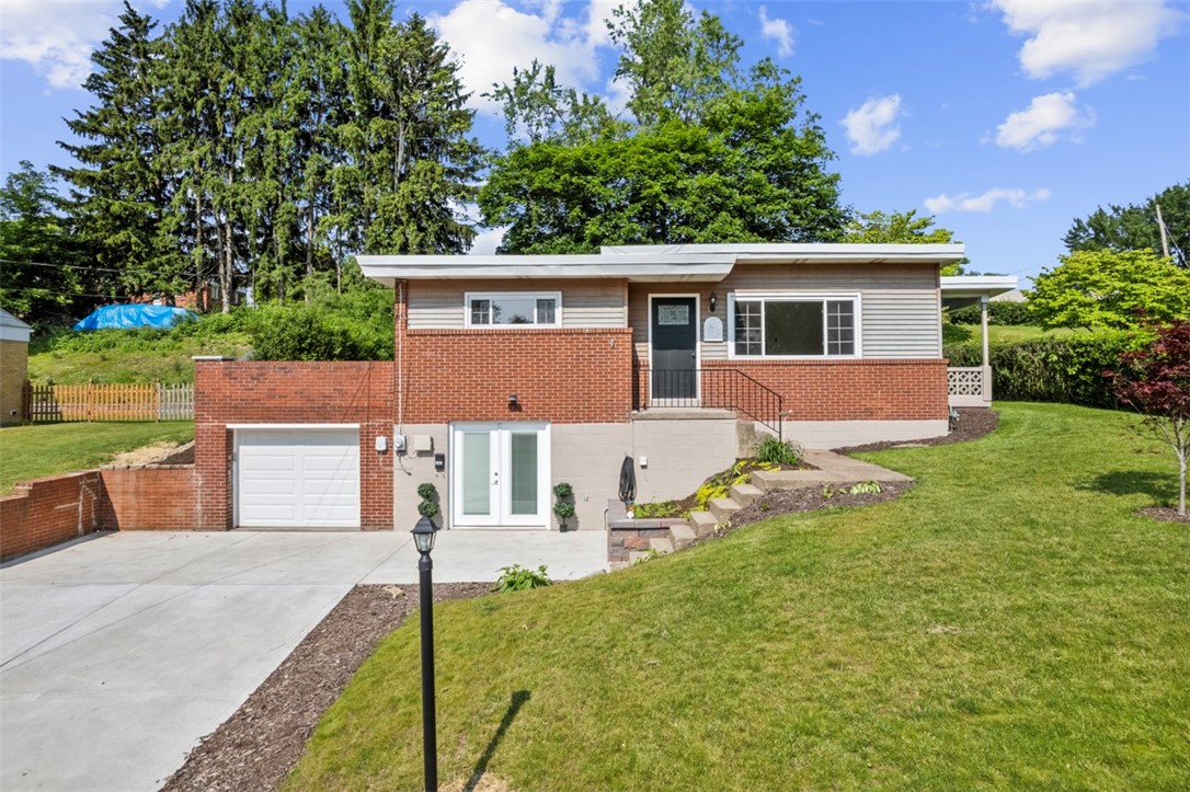 162 E Wedgewood Drive