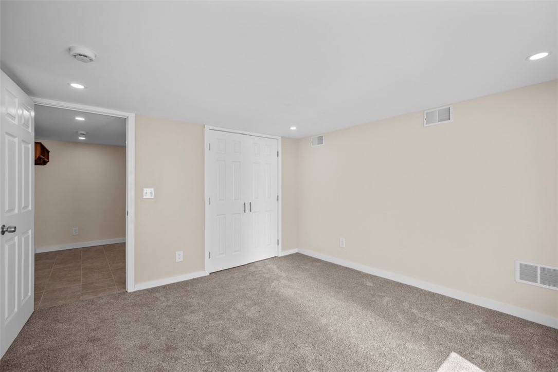 162 E Wedgewood Drive