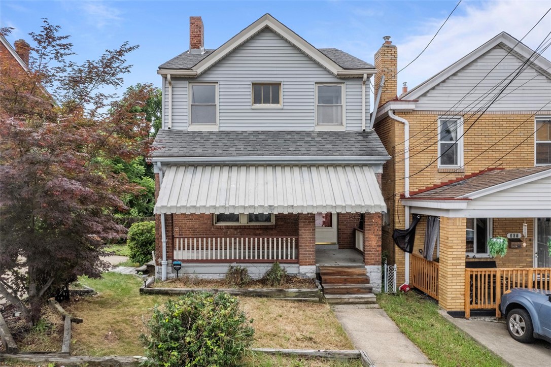 305 Smith Way