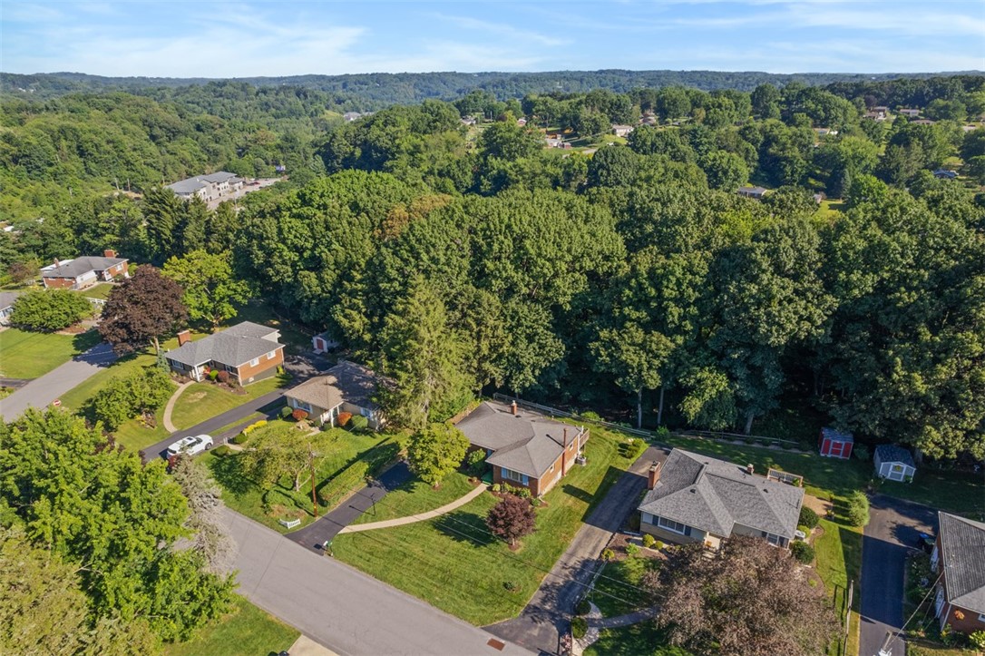 819 Rosalind Road
