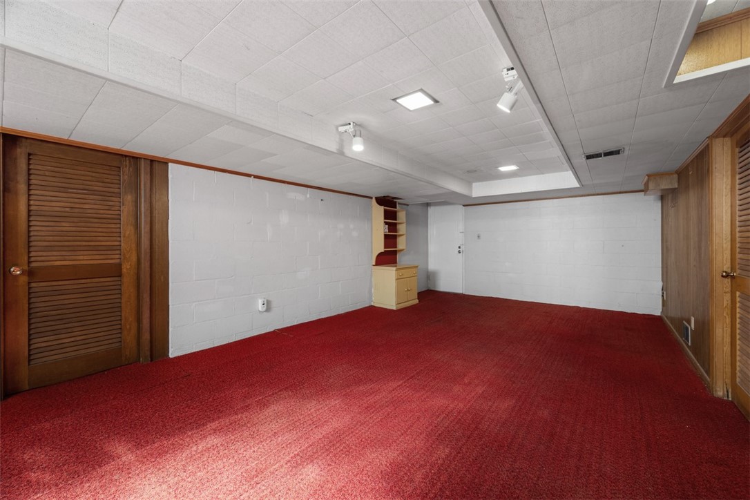 819 Rosalind Road
