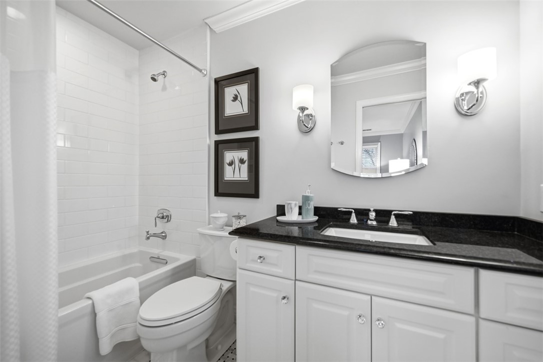 1062 West Grove Court