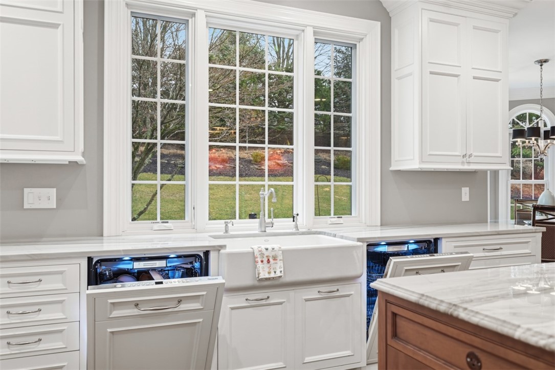 1062 West Grove Court