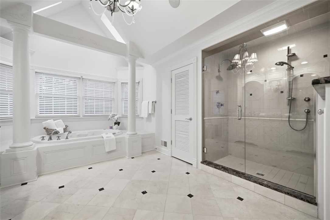 1062 West Grove Court