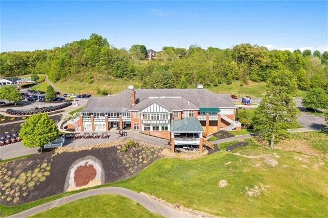 1062 West Grove Court