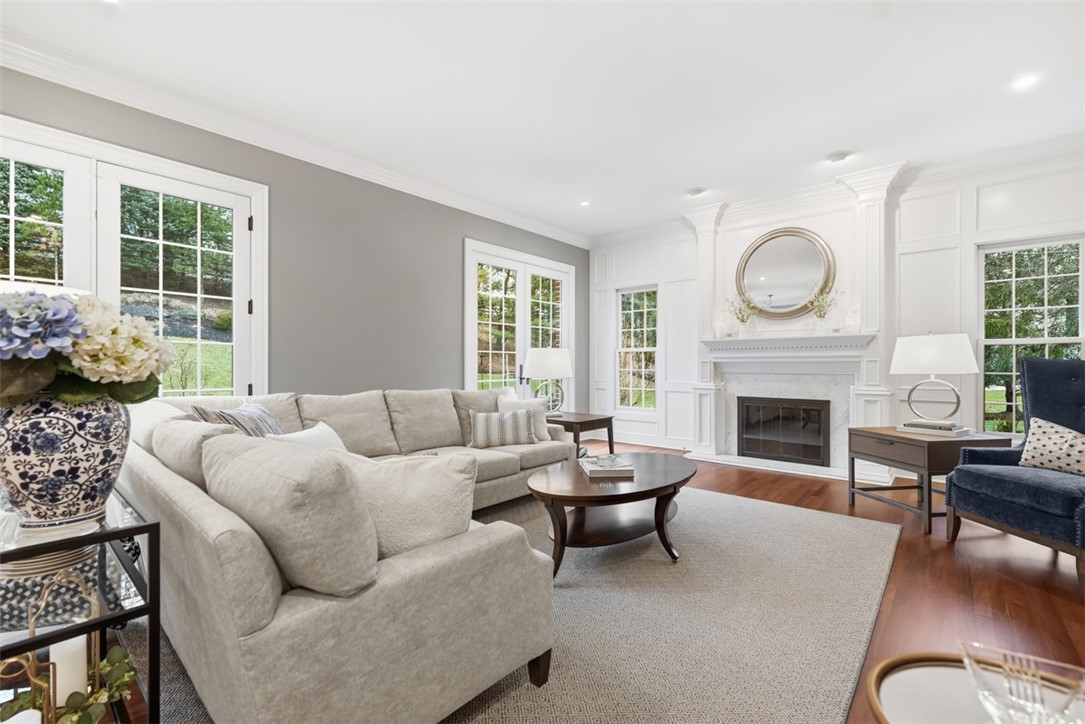 1062 West Grove Court