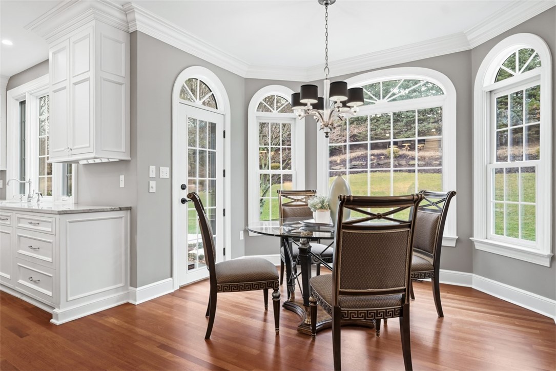 1062 West Grove Court