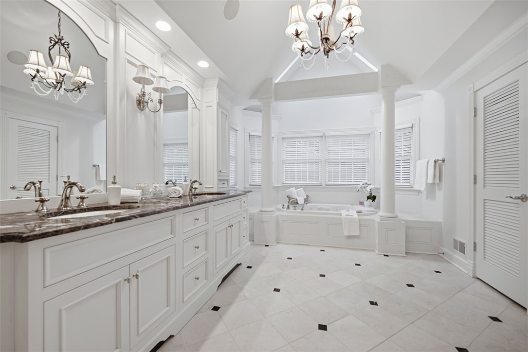 1062 West Grove Court