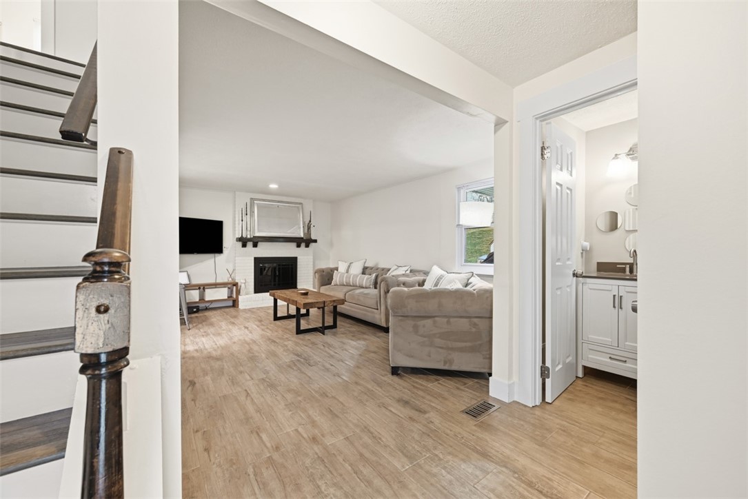 115 Kinsdale Drive