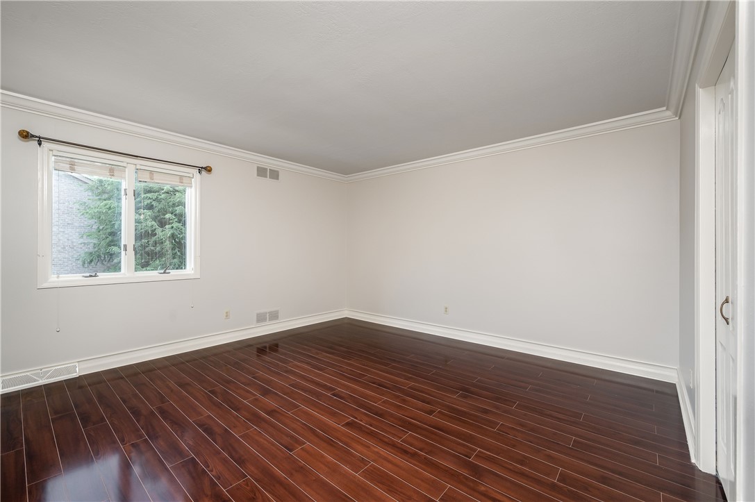 2217 Huntington Court N