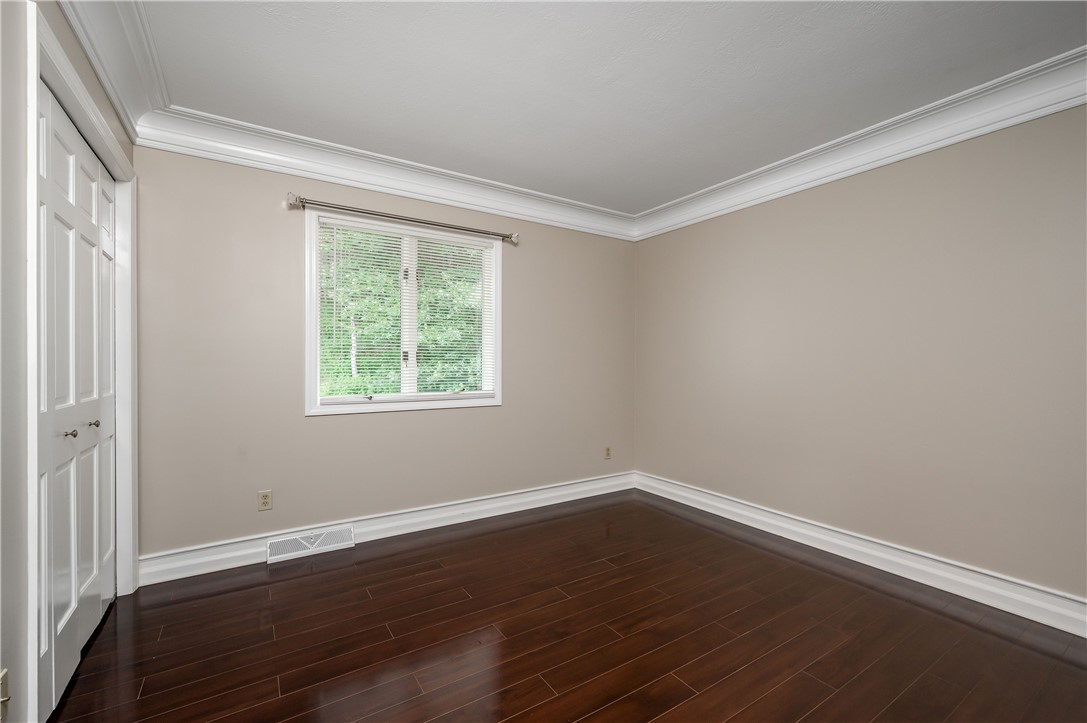 2217 Huntington Court N