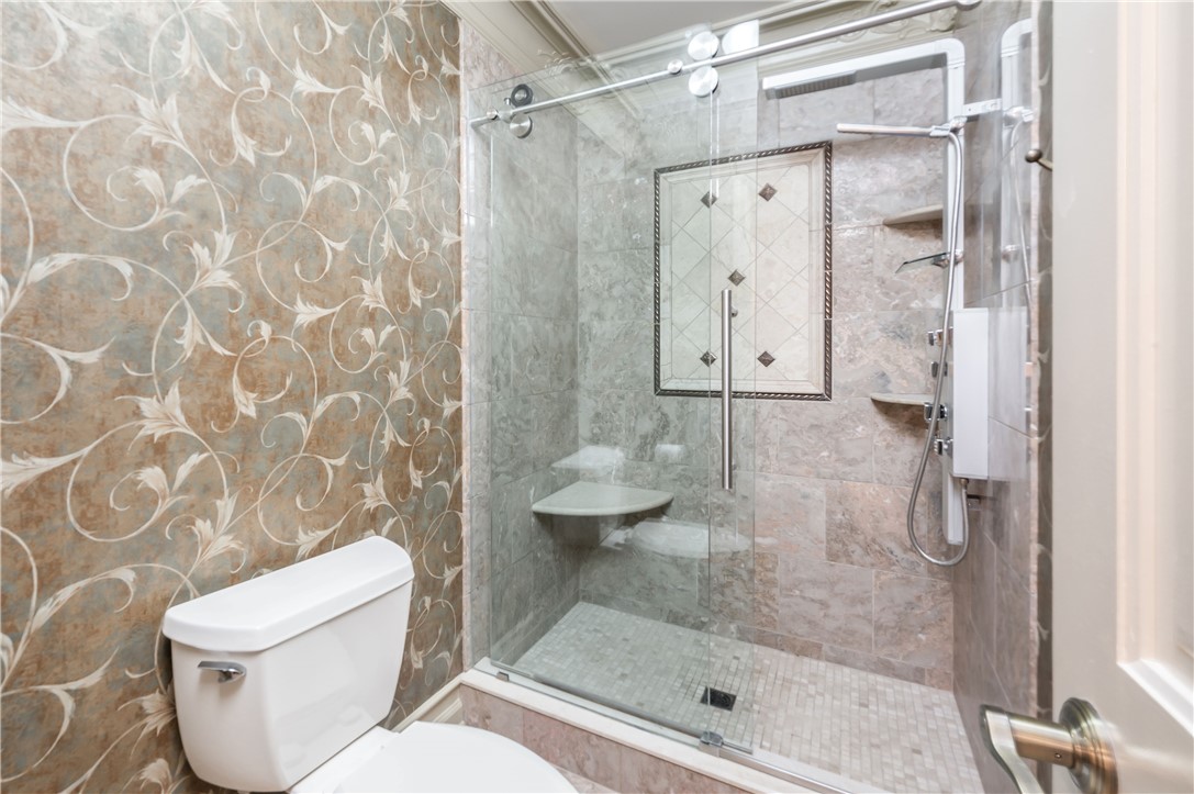 2217 Huntington Court N