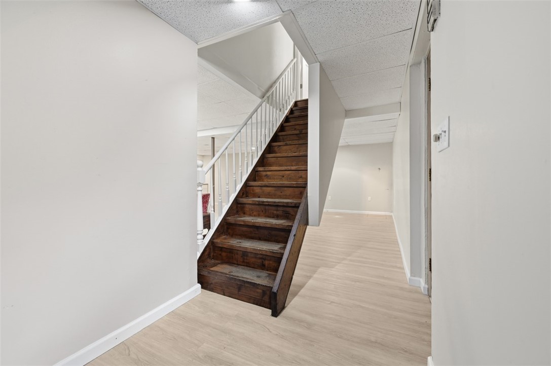 911 Summit Drive