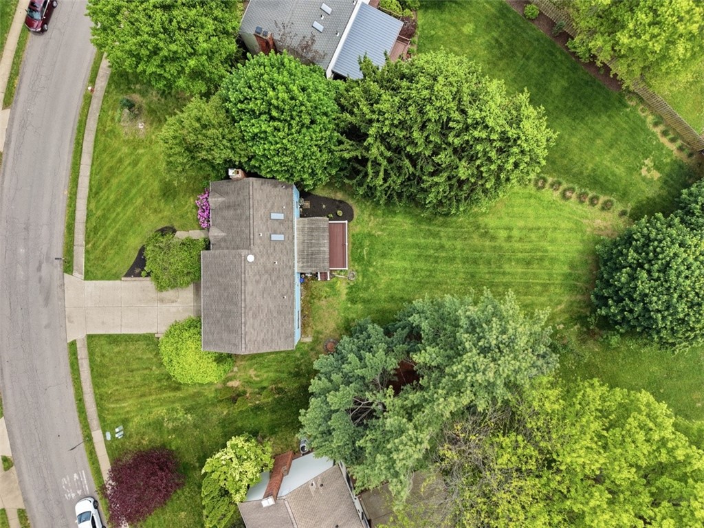 911 Summit Drive