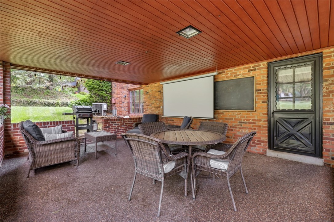 2483 Southvue Drive