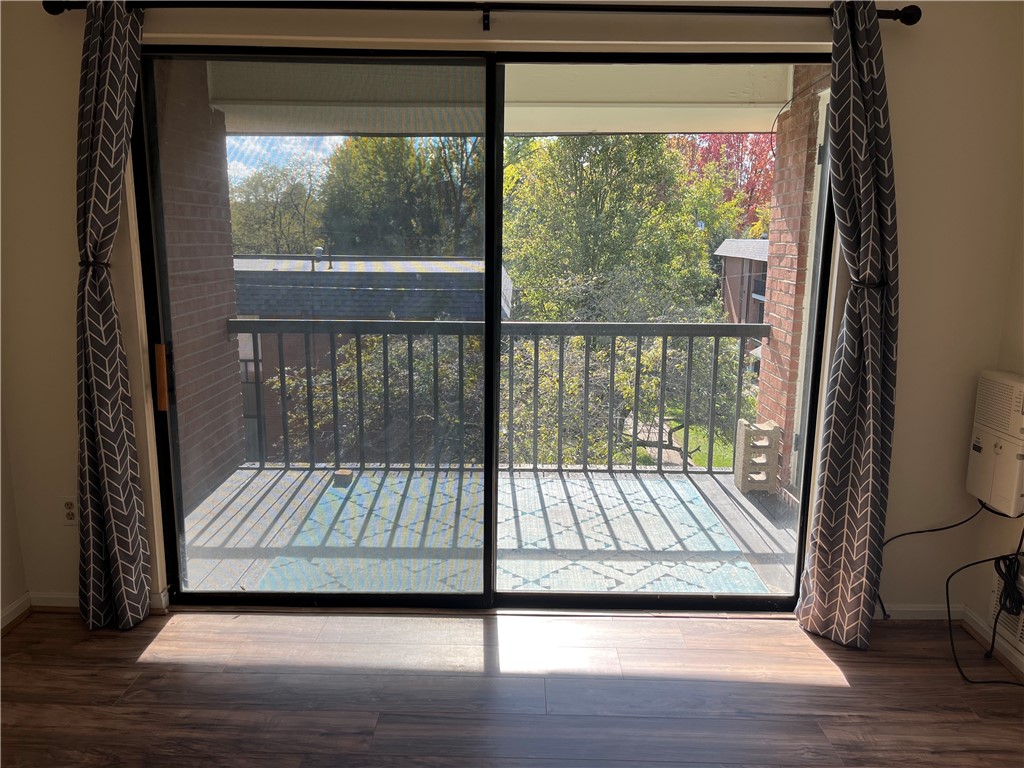 1000 College Park Dr 9