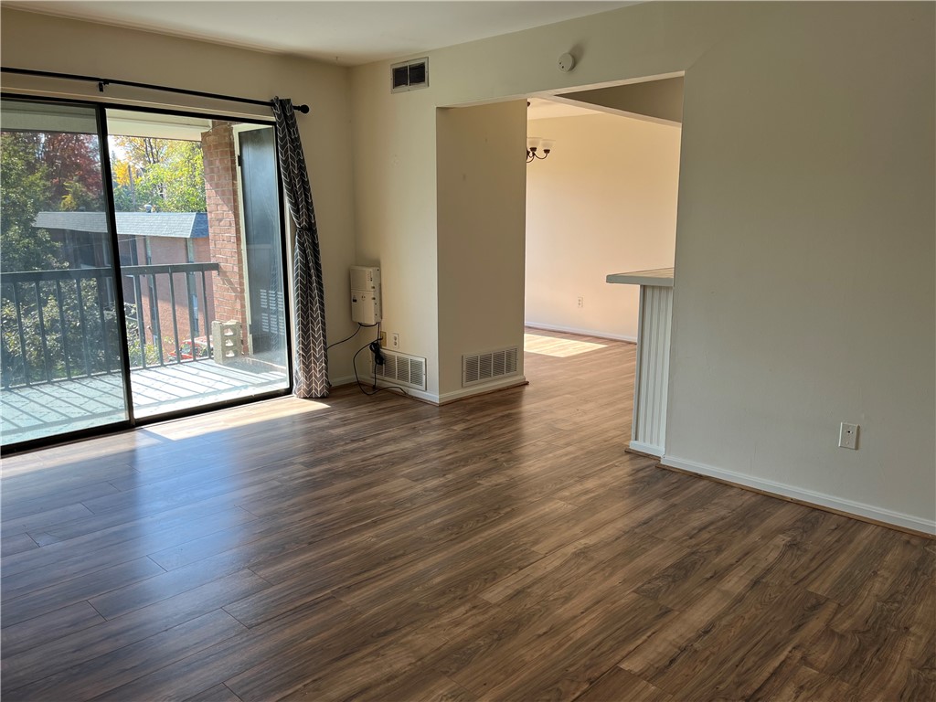 1000 College Park Dr 9
