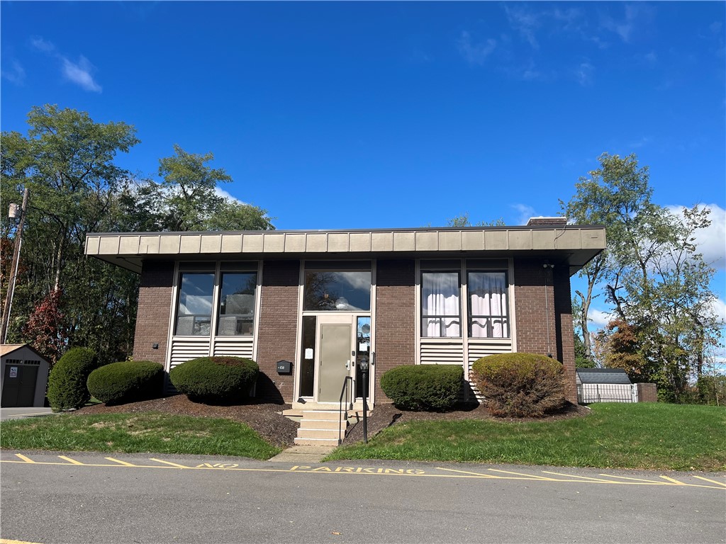 1000 College Park Dr 9
