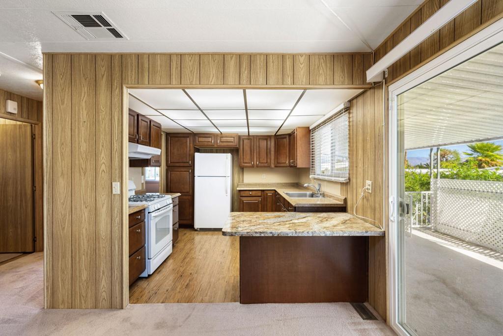 49305 Highway 74 117