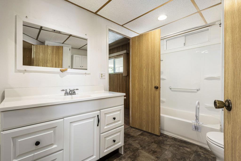 49305 Highway 74 117