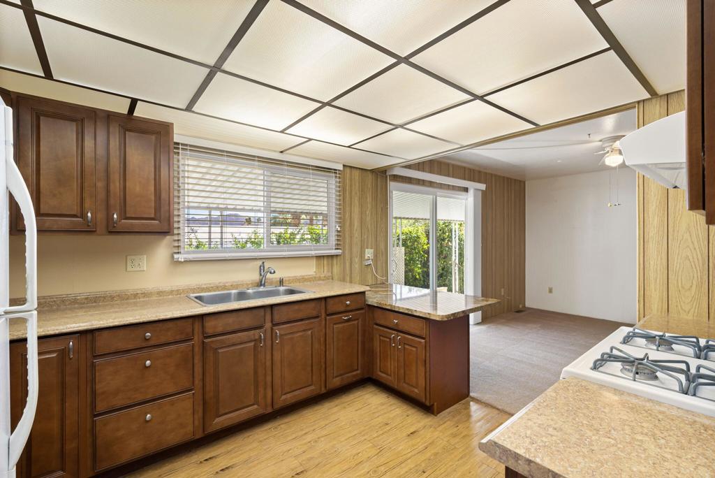 49305 Highway 74 117