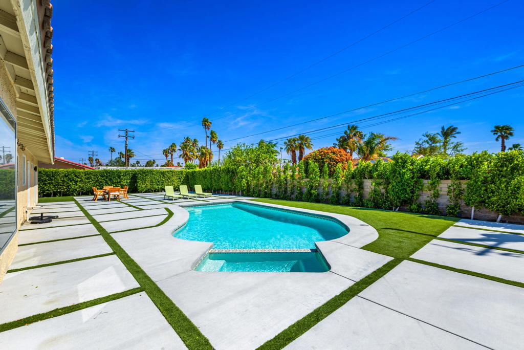 2240 N San Gorgonio Road