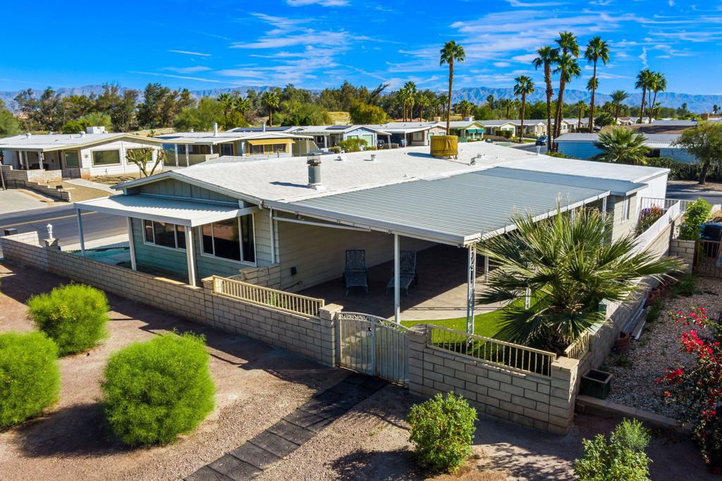 73257 Desert Greens Drive N