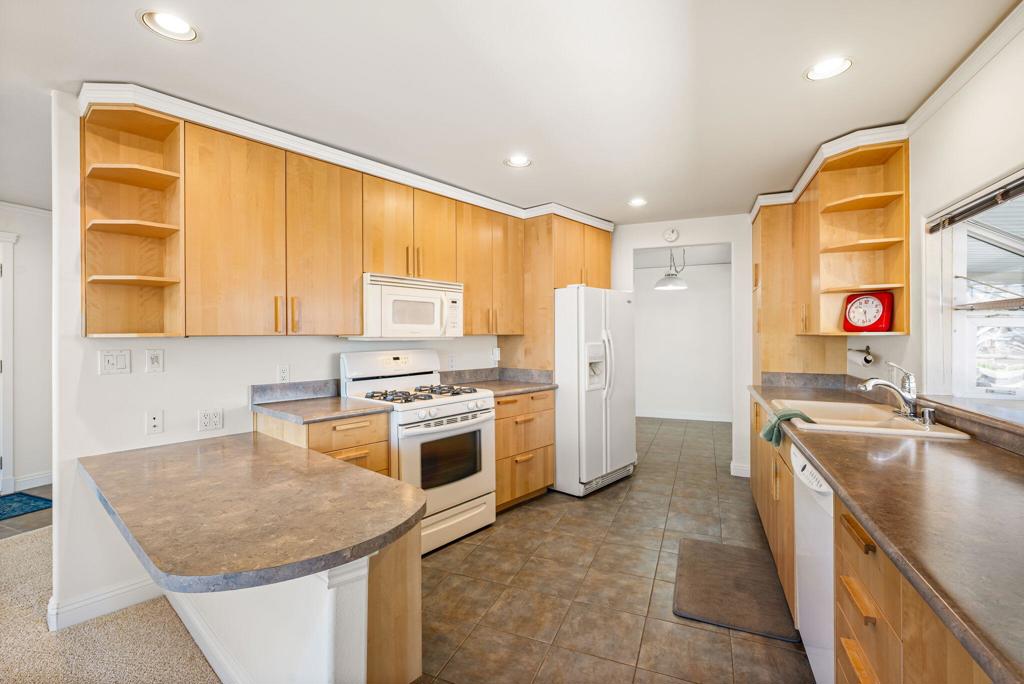 73257 Desert Greens Drive N