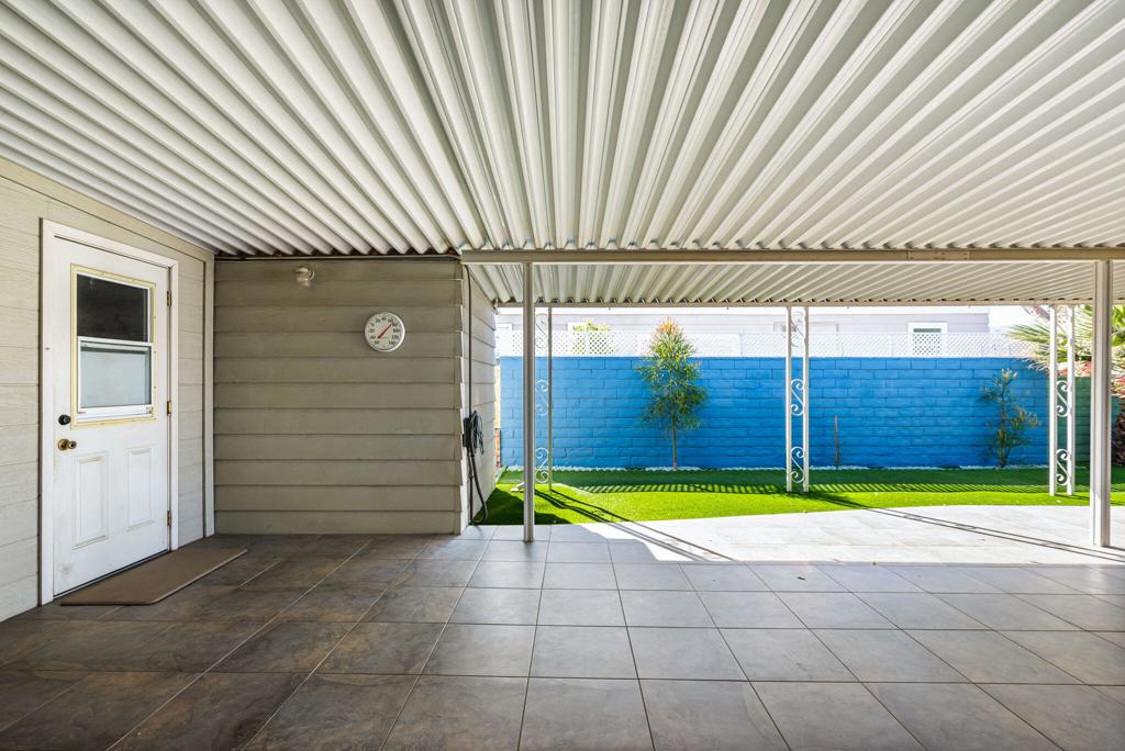 73257 Desert Greens Drive N