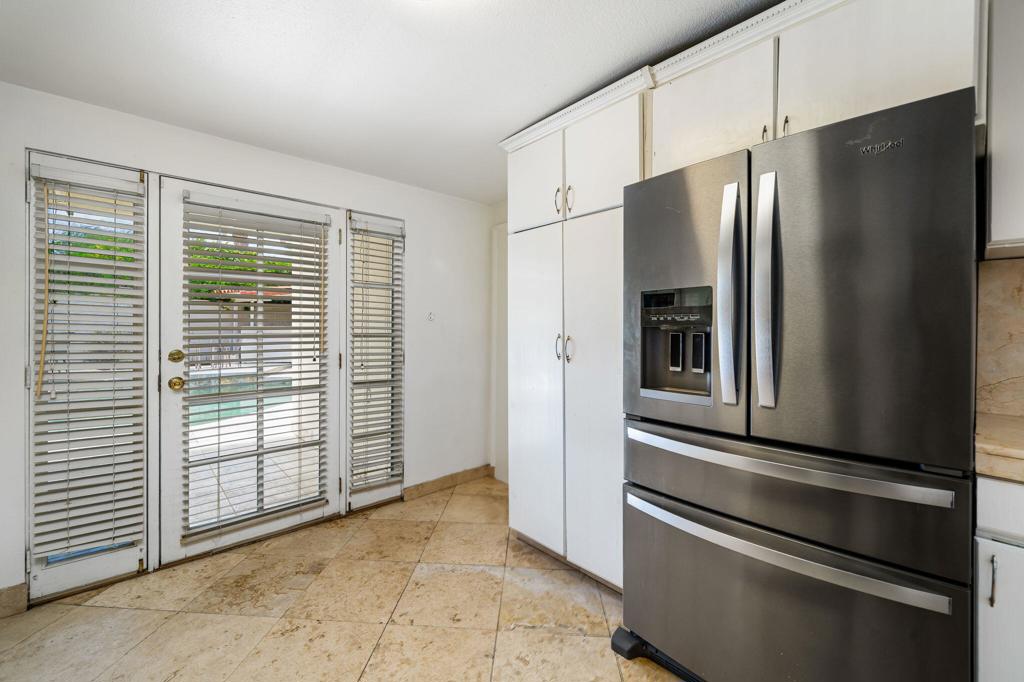 74431 De Anza Way