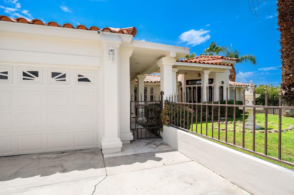 74431 De Anza Way