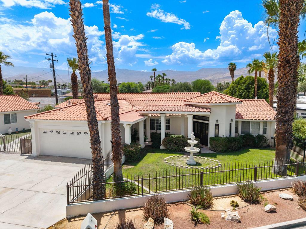 74431 De Anza Way