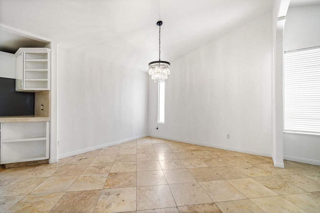 74431 De Anza Way