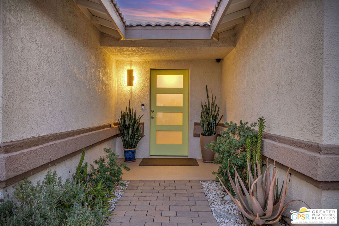 30005 Avenida Alvera