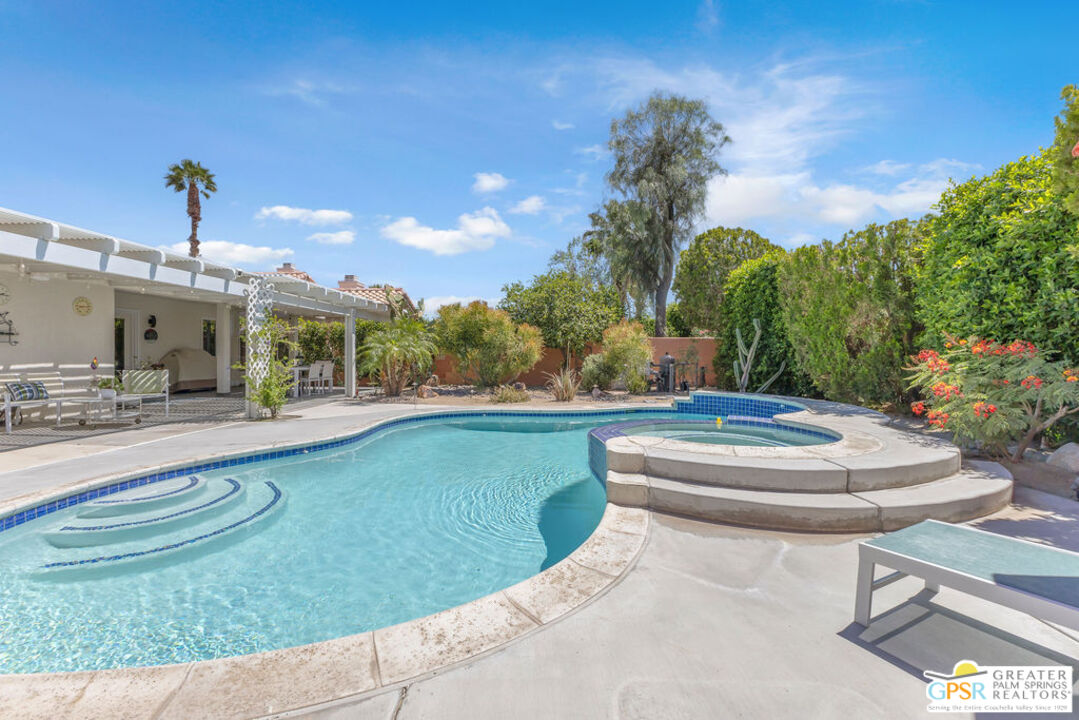 30005 Avenida Alvera