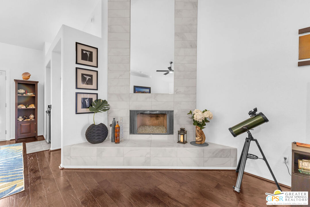 30005 Avenida Alvera