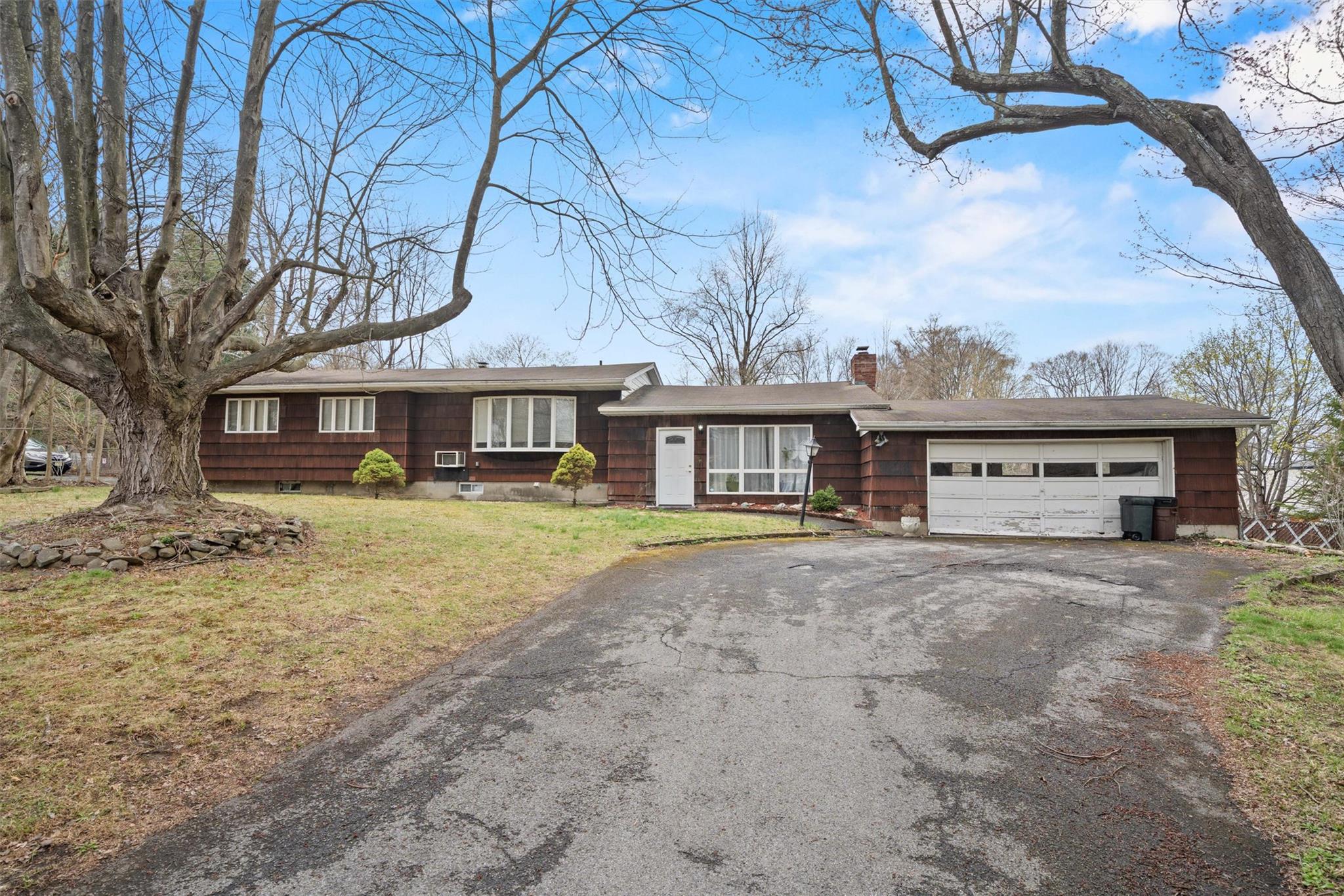 411 Harriman Heights Road