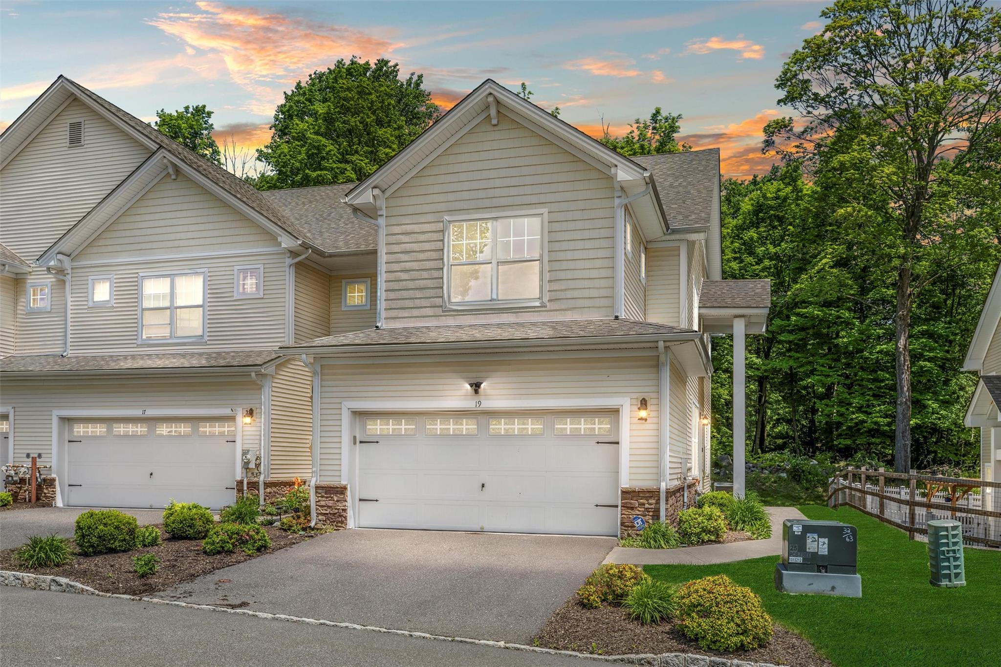 19 Woodrose Court