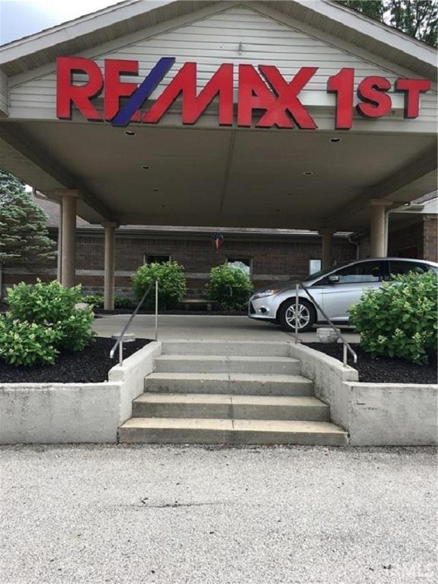 309 E Southview Drive