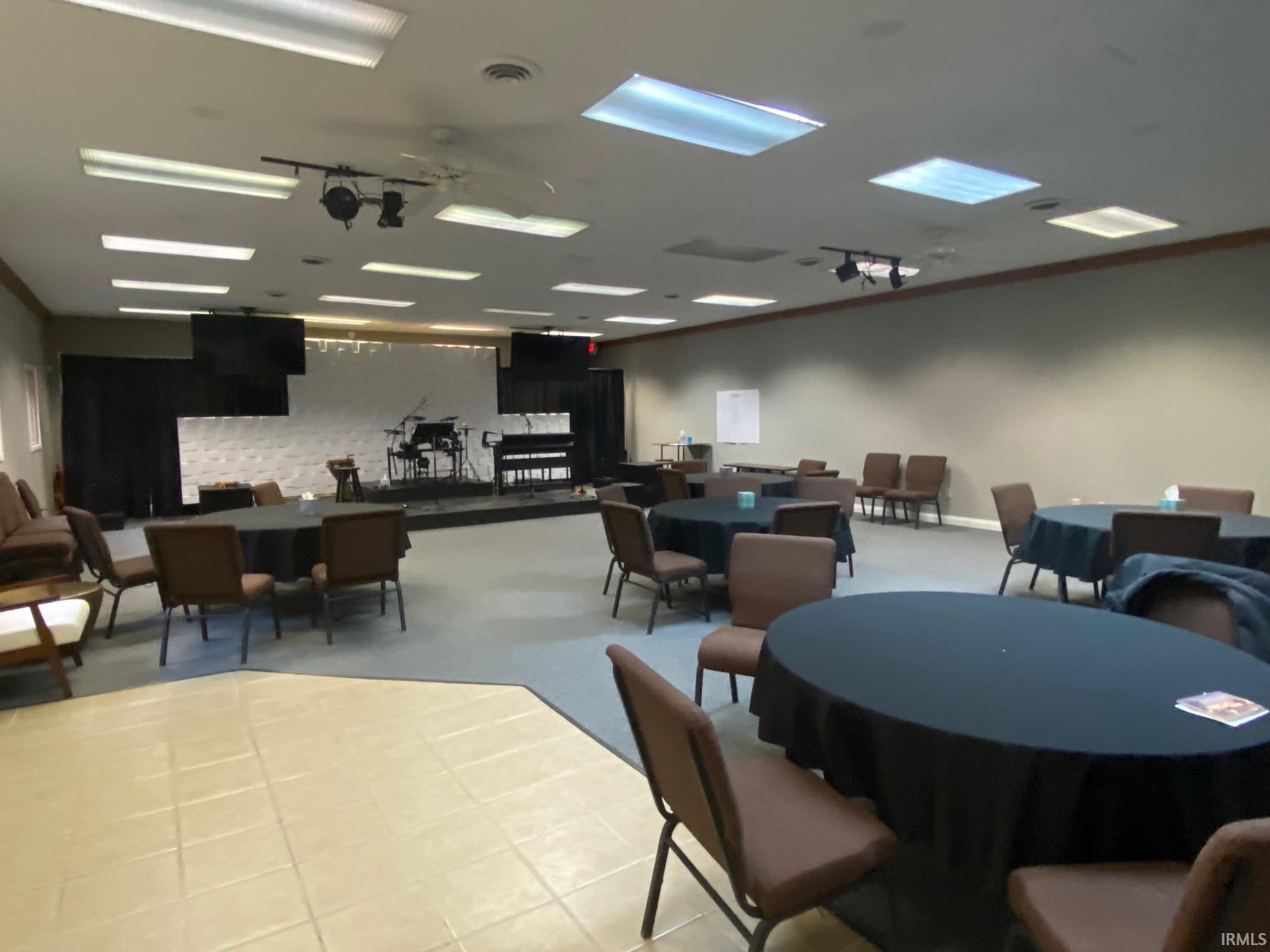 309 E Southview Drive