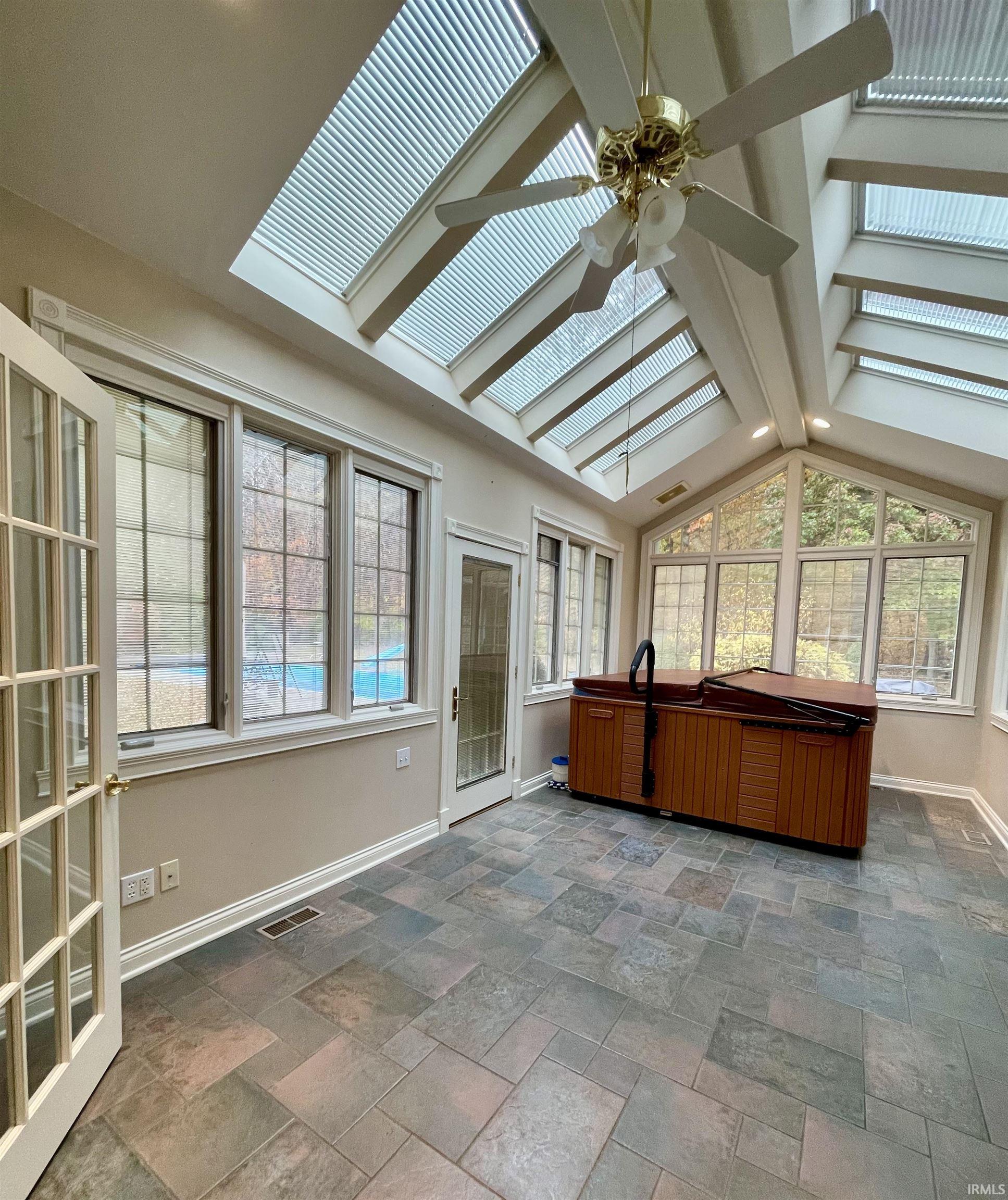 4030 W Breezewood Court