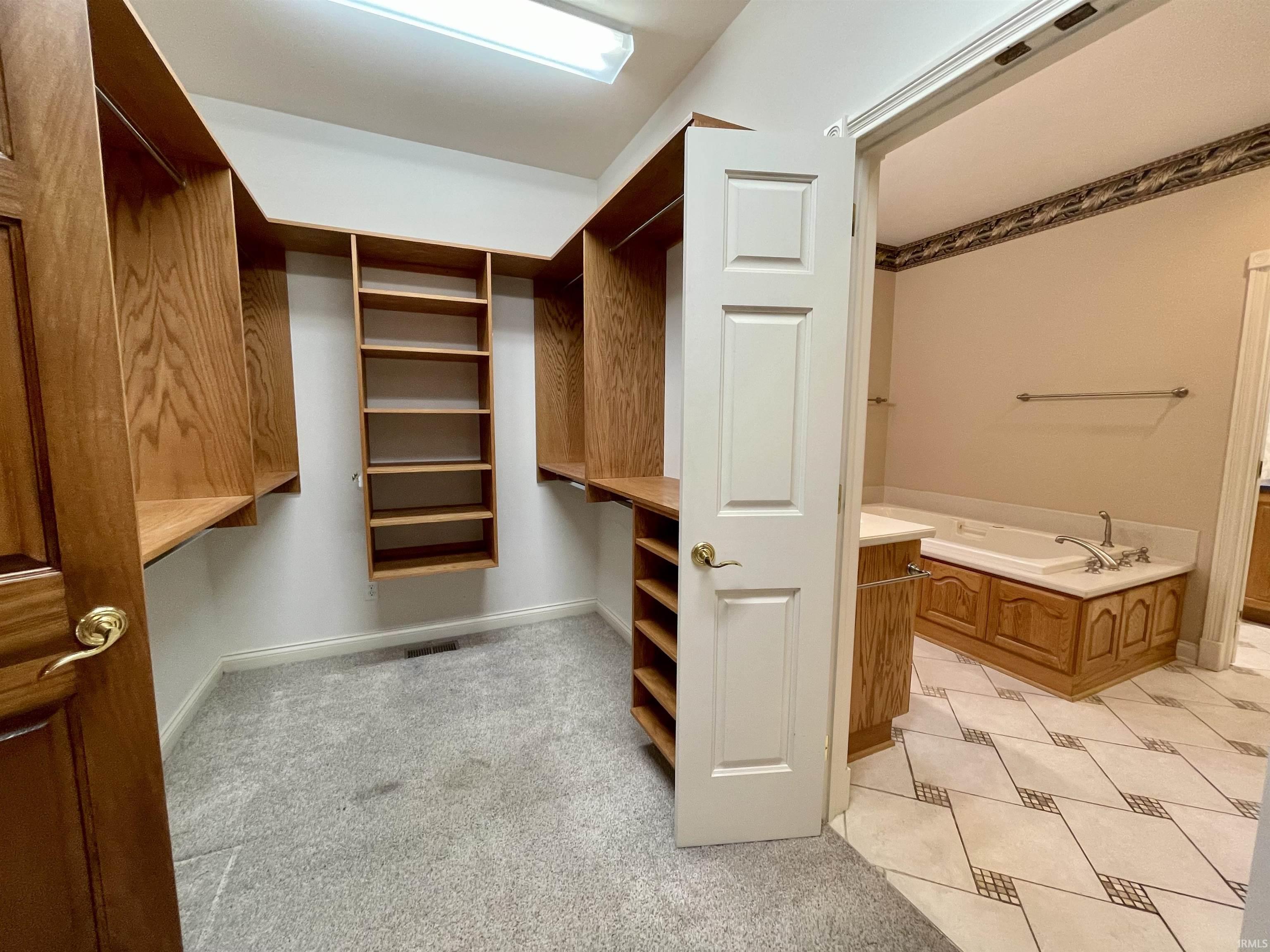 4030 W Breezewood Court