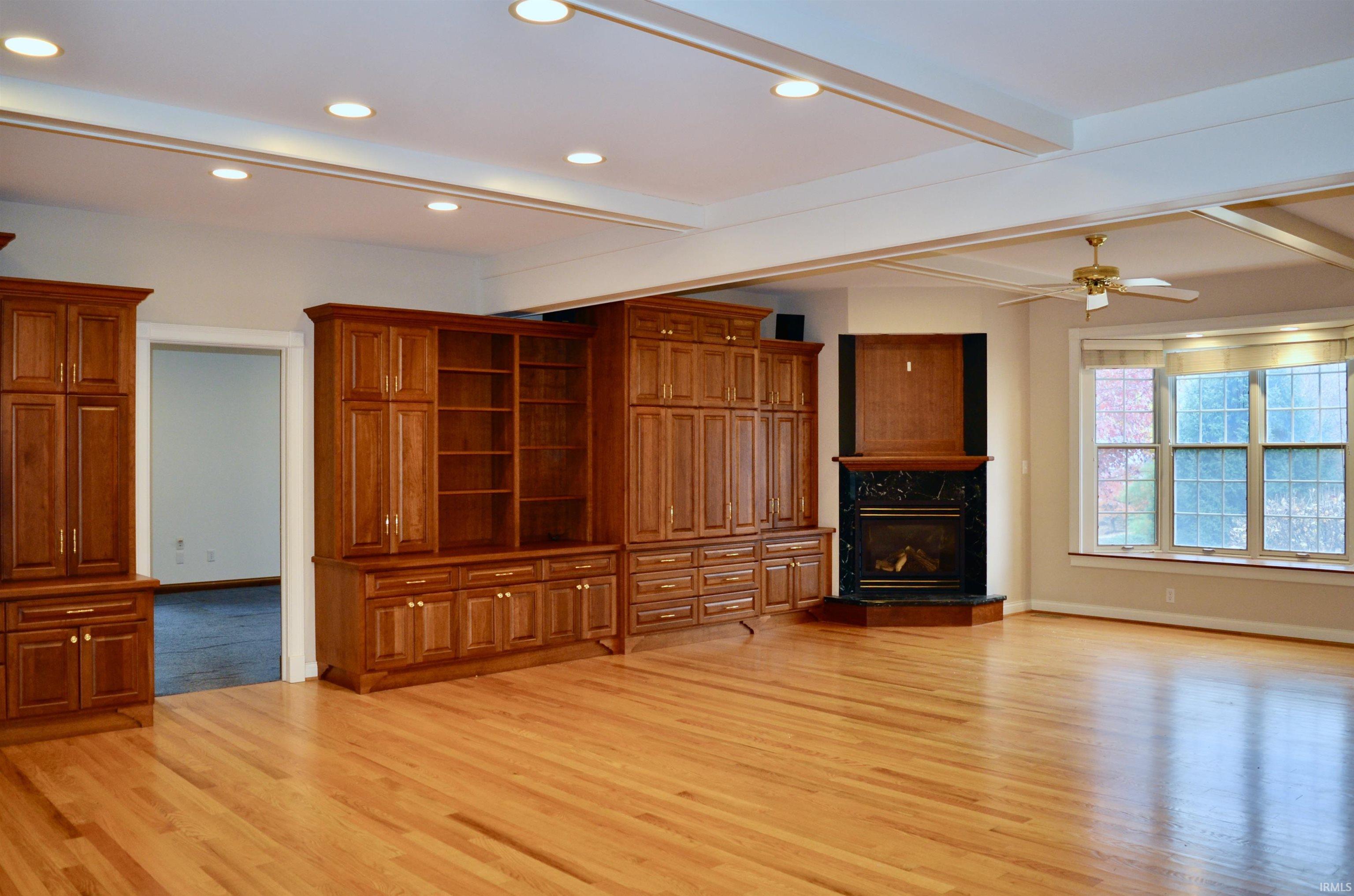 4030 W Breezewood Court