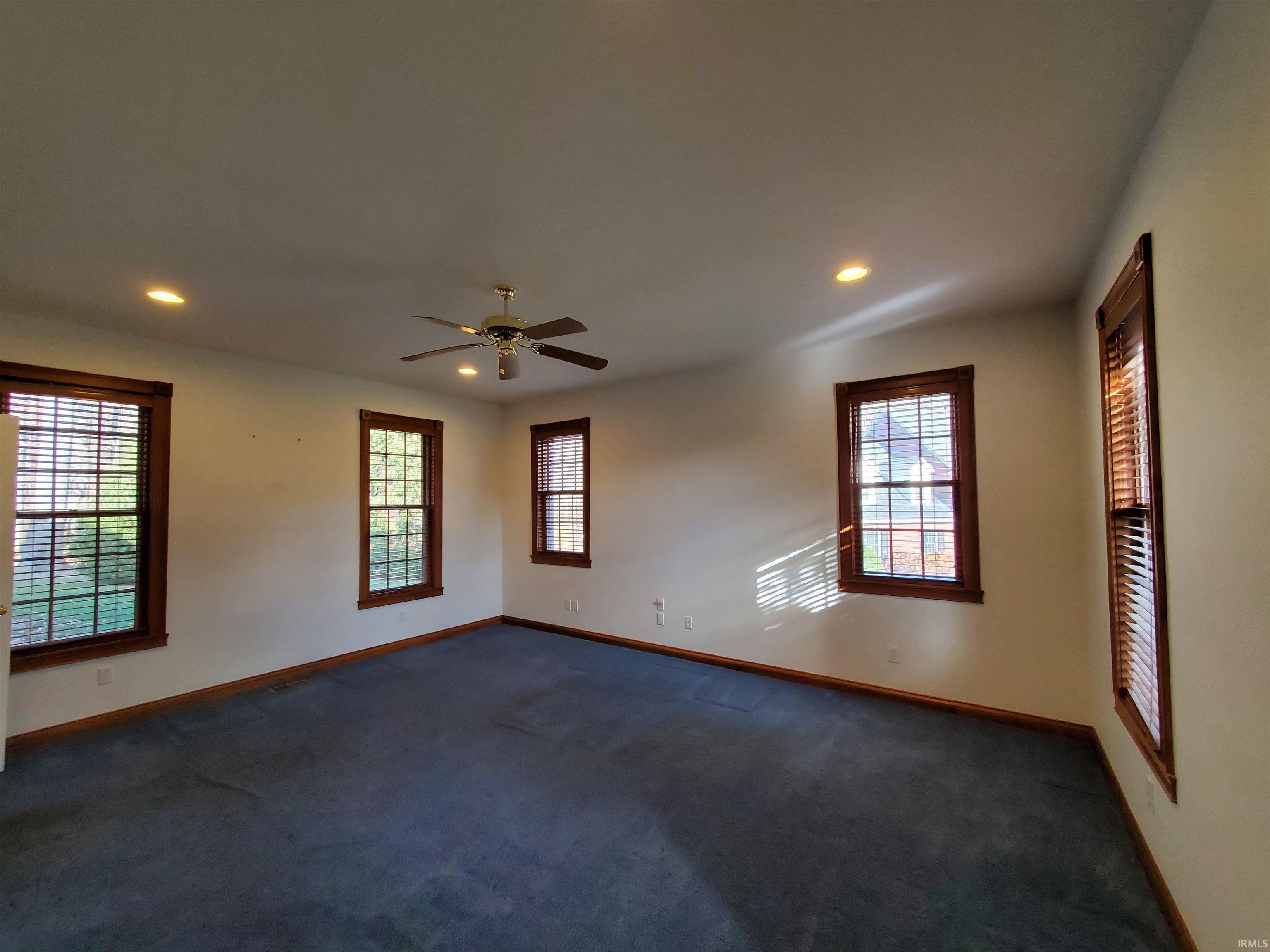 4030 W Breezewood Court