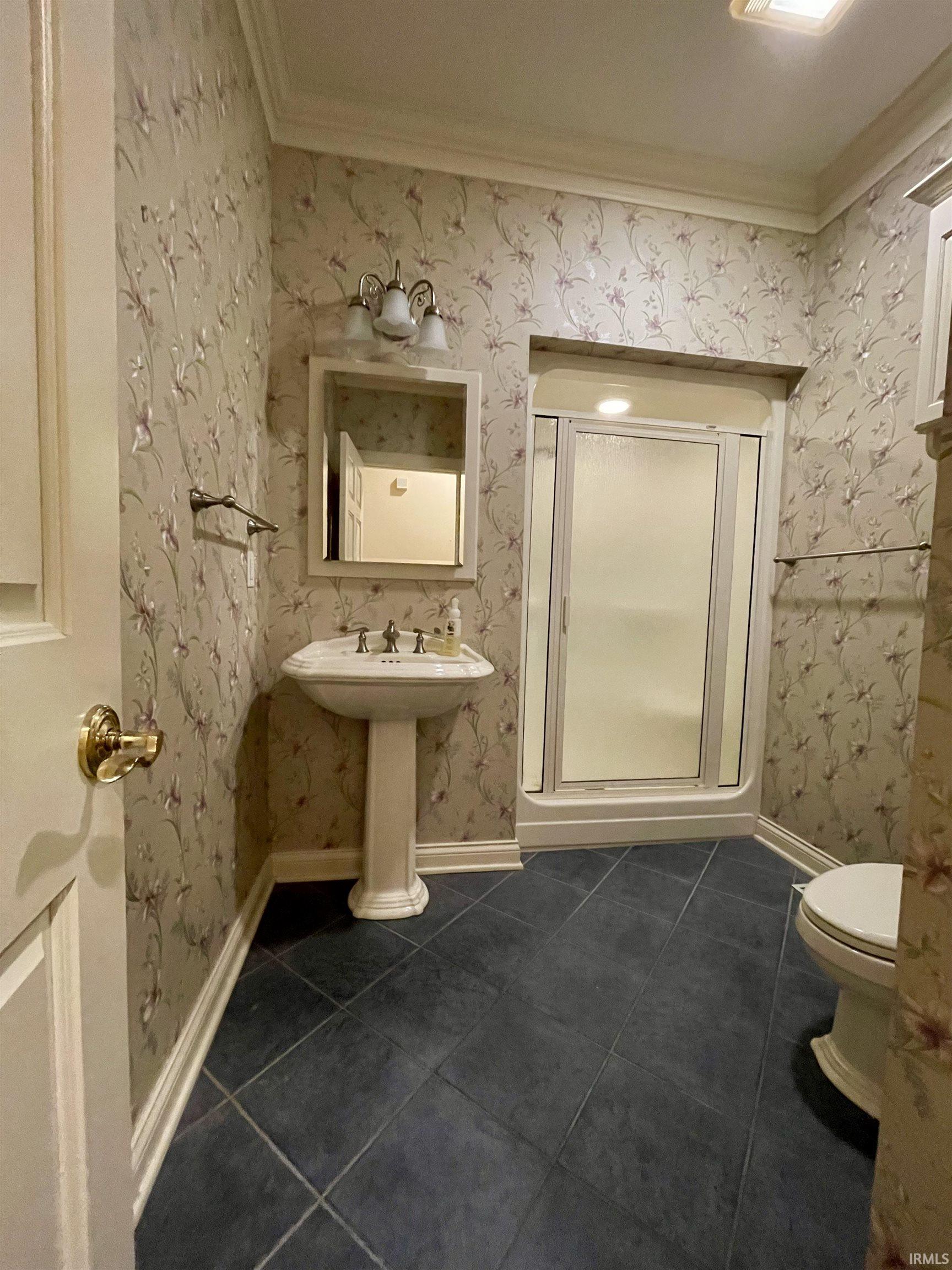 4030 W Breezewood Court